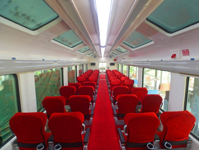 Popular routes of vistadome express trains